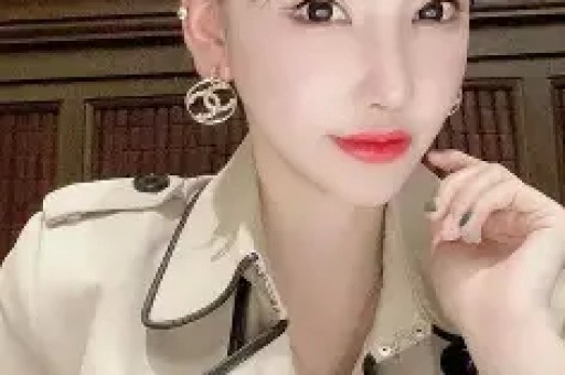 咎由自取！继偷税被扒后网红白冰又被官媒痛批亲手毁掉了前程
